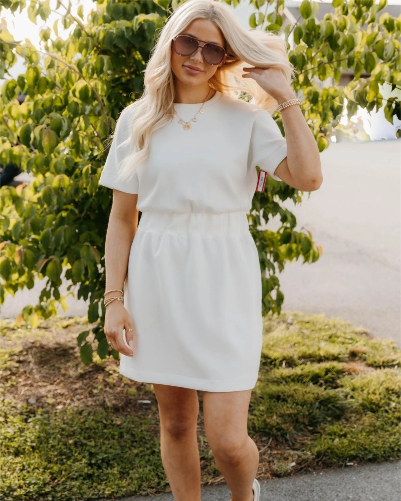 MANAIA - STYLISH & COMFORTABLE DRESS