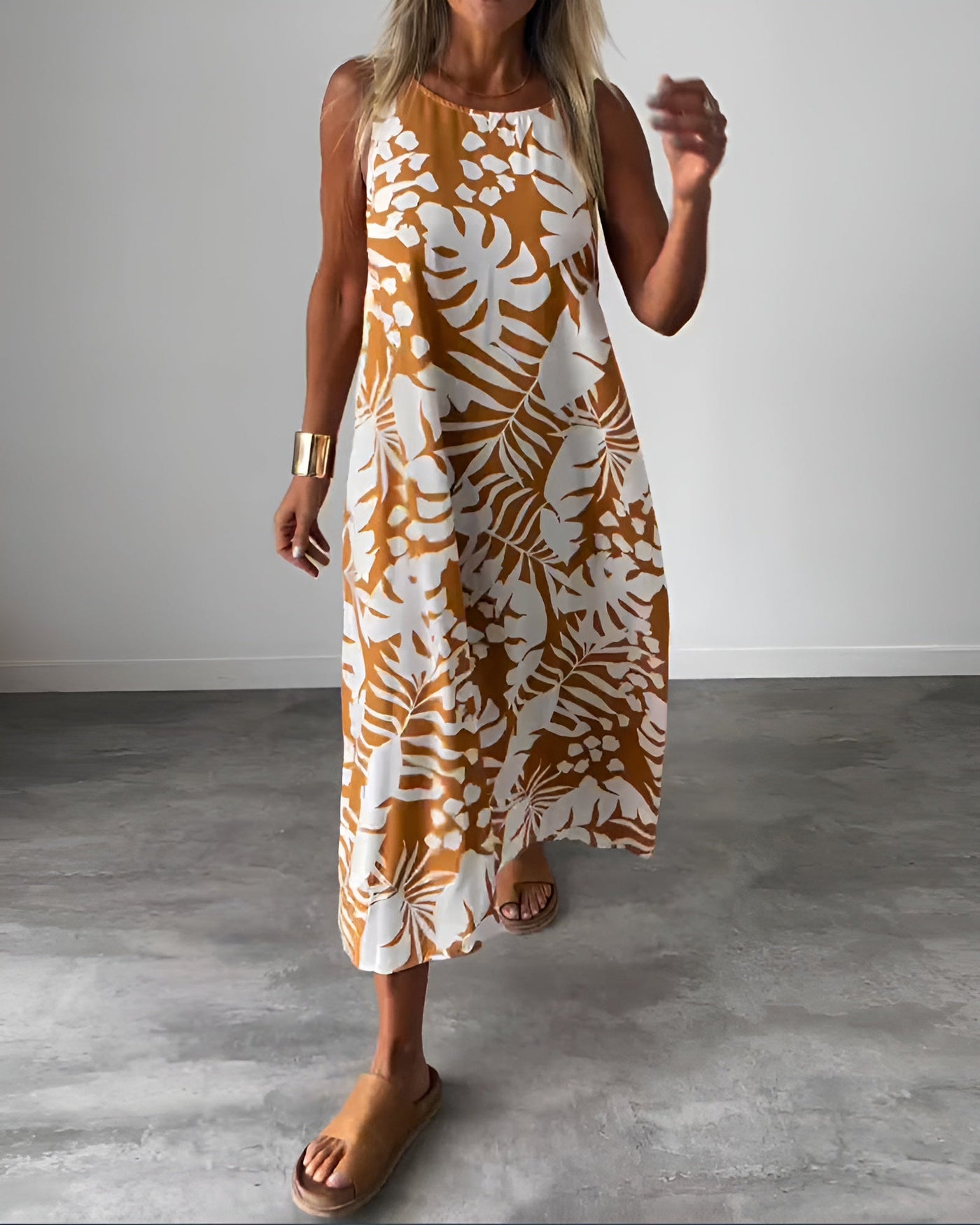 Liora – Summer Dress with Tropical Print