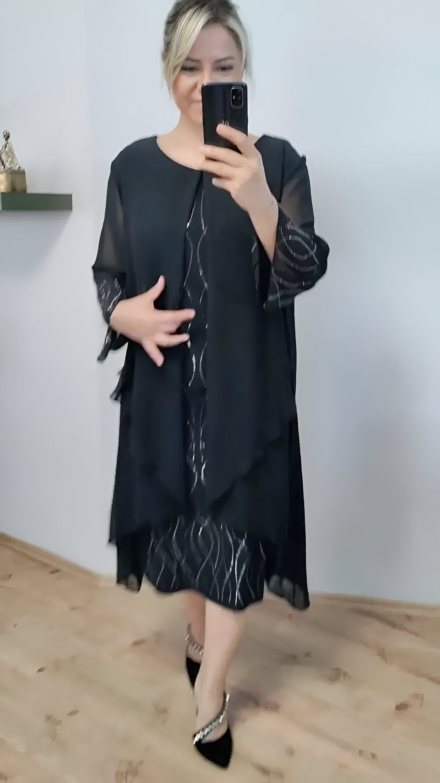 Claudia™ - Elegant flowing dress with overlay