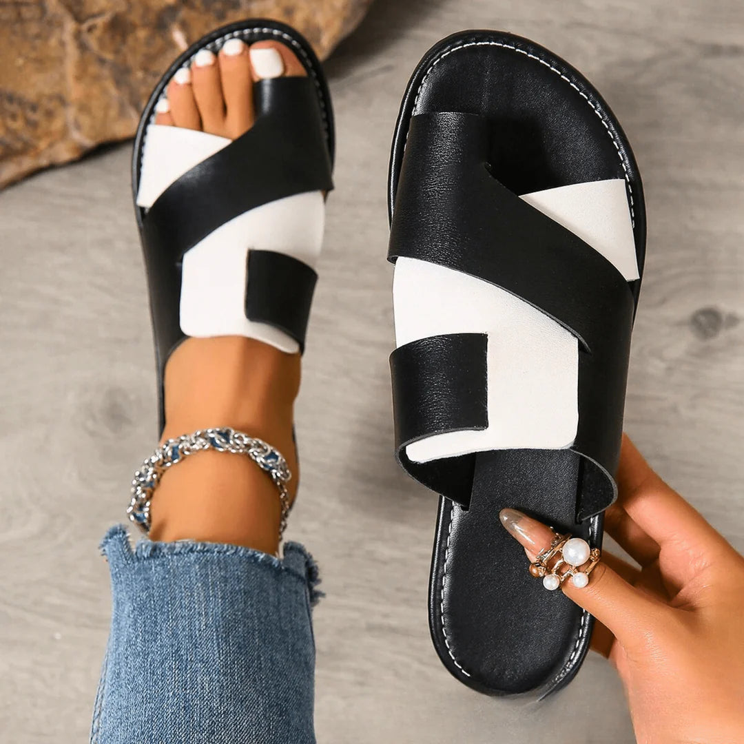 Axora | Cross-strap Slippers