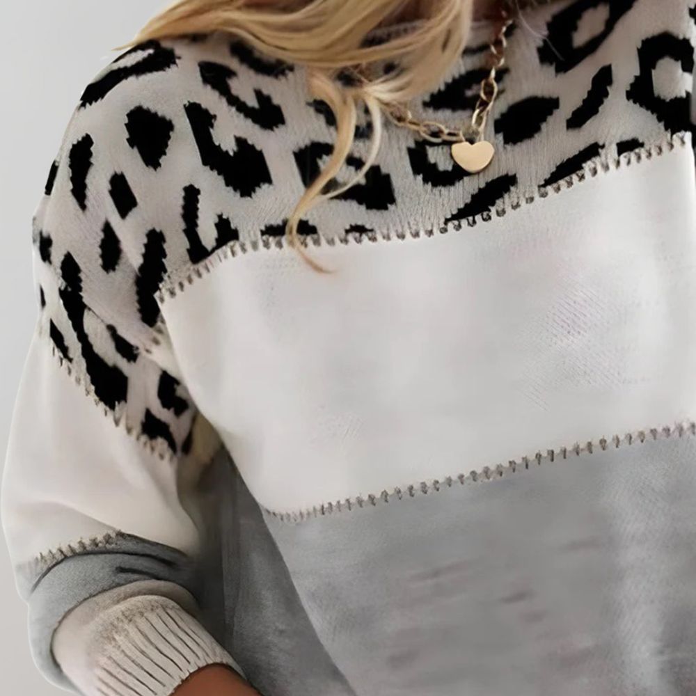 Charlene | Casual jumper with leopard print