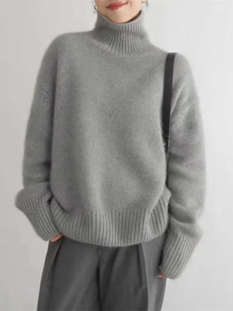 Isabelle | Cashmere Roll Neck Jumper with Timeless Elegance