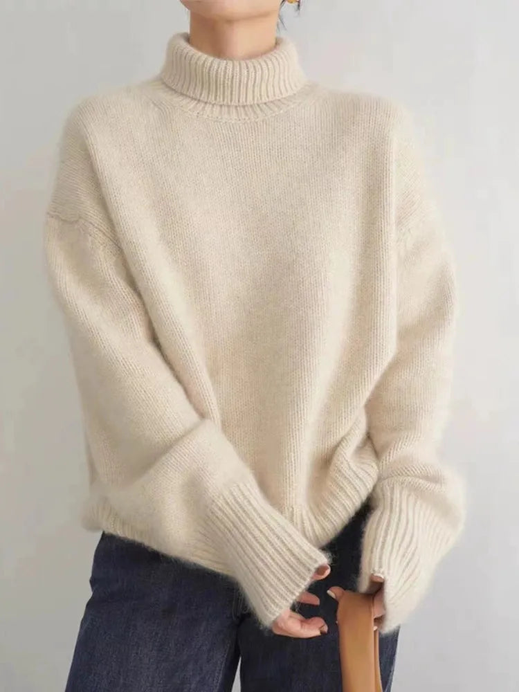 Isabelle | Cashmere Roll Neck Jumper with Timeless Elegance