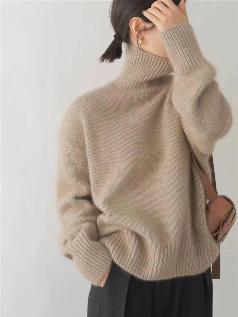 Isabelle | Cashmere Roll Neck Jumper with Timeless Elegance
