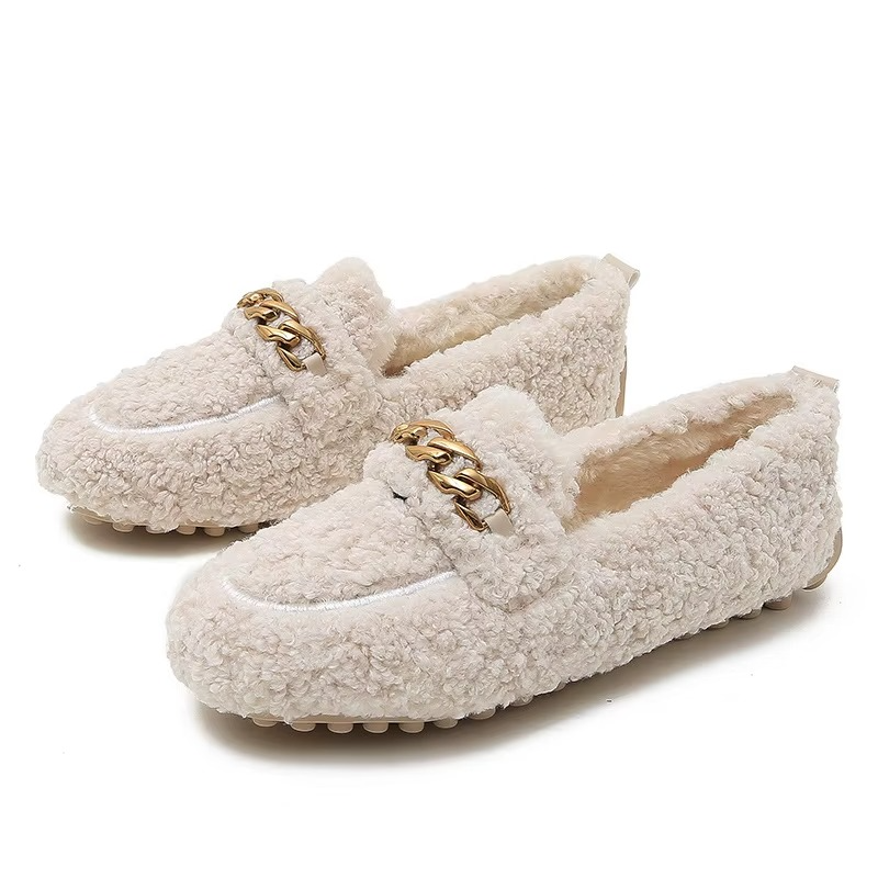 Liva | Loafers with Chain