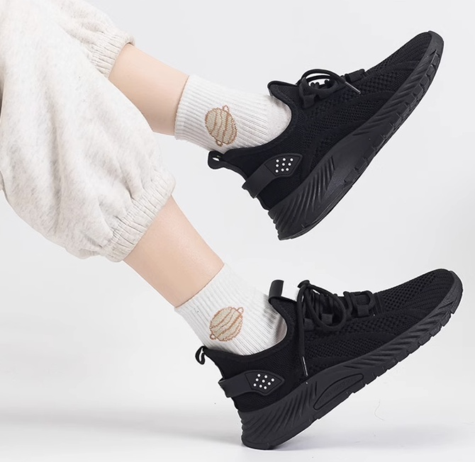 Lassie | Orthopaedic Sneakers with Full Support and Breathable Comfort for Every Step